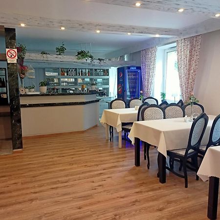 Iskra Hotel Radom Ngoại thất bức ảnh