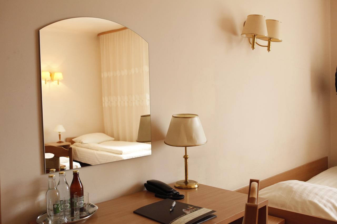 Iskra Hotel Radom Ngoại thất bức ảnh