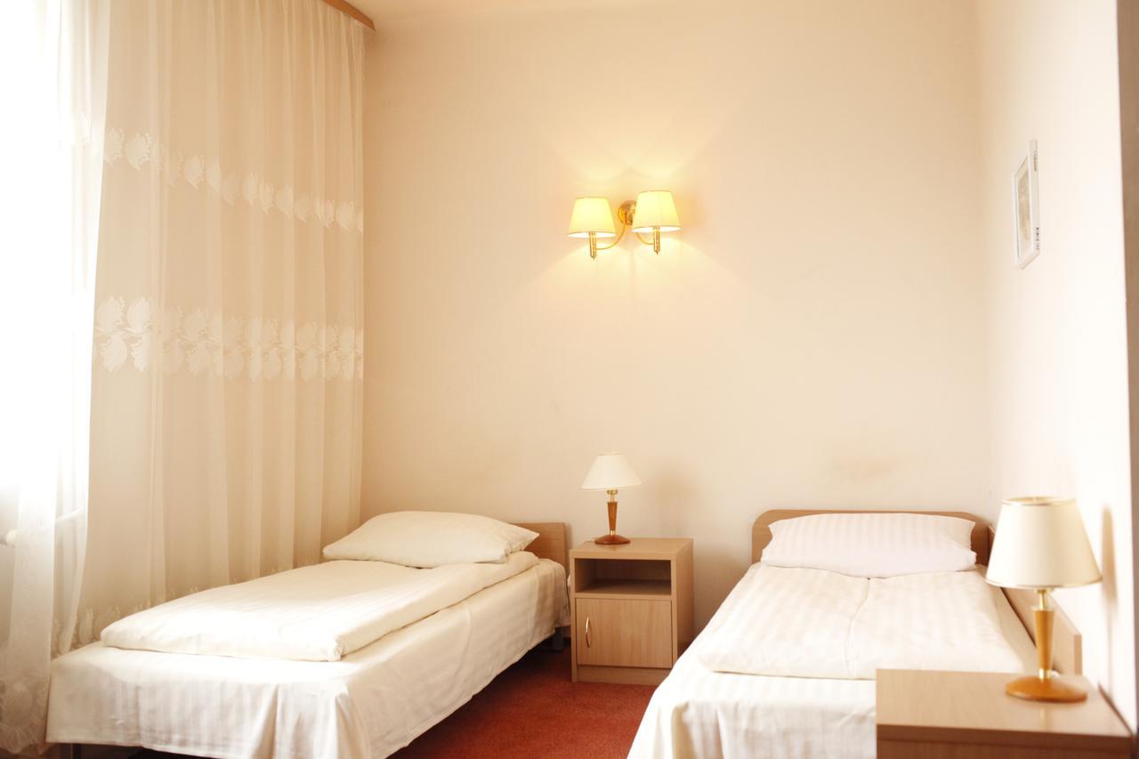 Iskra Hotel Radom Ngoại thất bức ảnh