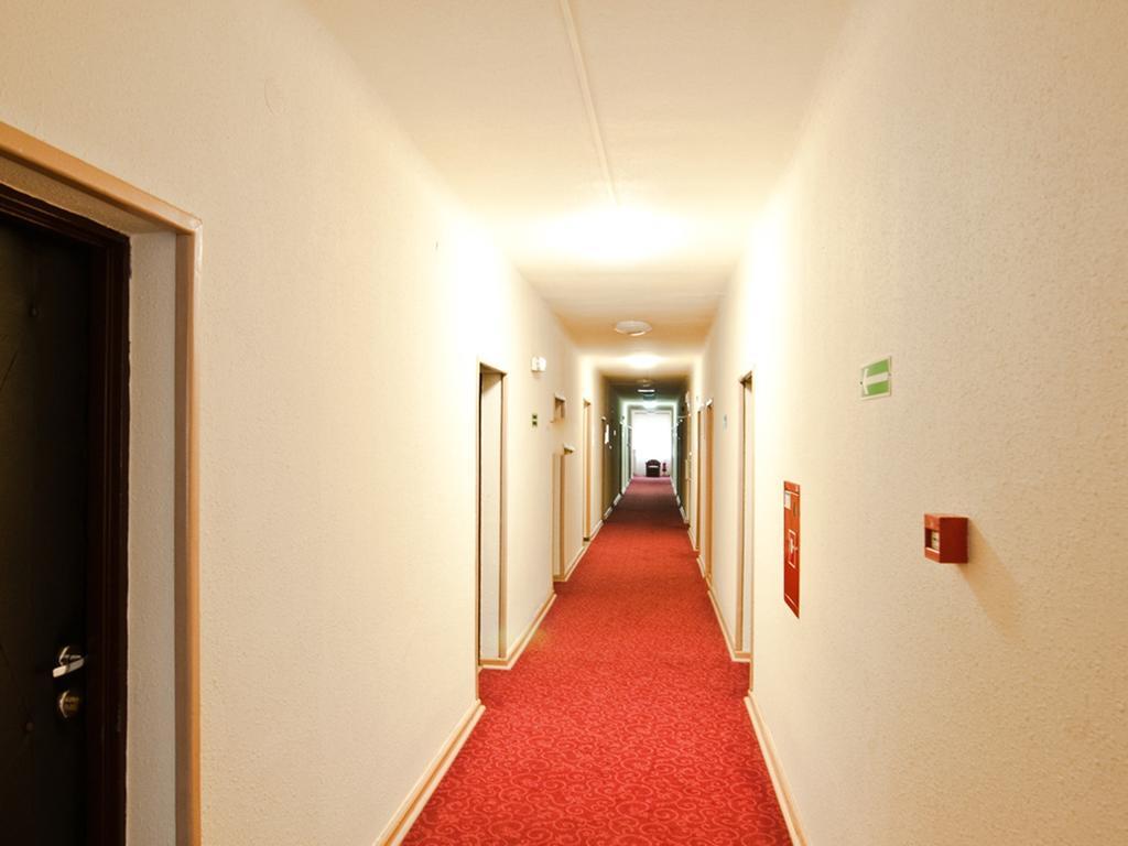Iskra Hotel Radom Ngoại thất bức ảnh